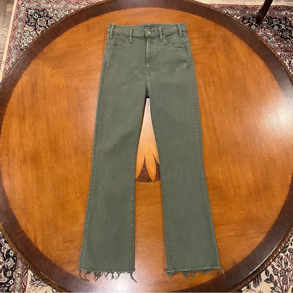 MOTHER‎ Women’s The Hustler Ankle Fray Olive Green 25 High-Rise Raw Hem Flare